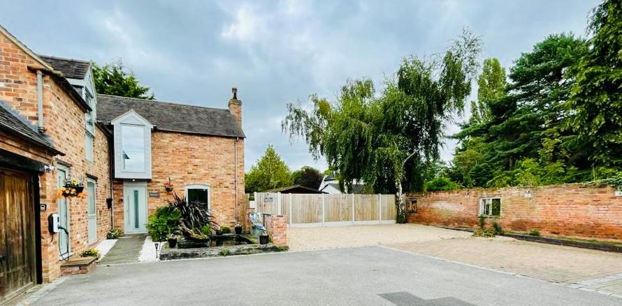 The Granary Hotel Willington  Exterior photo